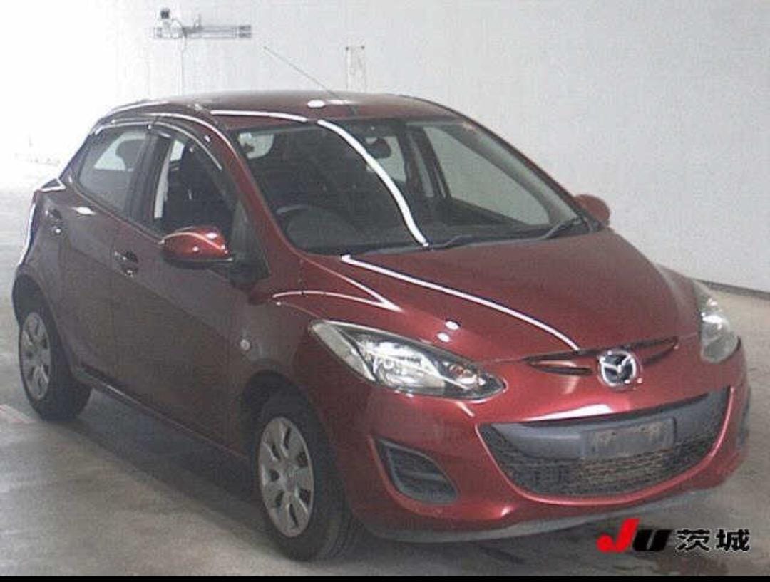 MAZDA DEMIO photo 3