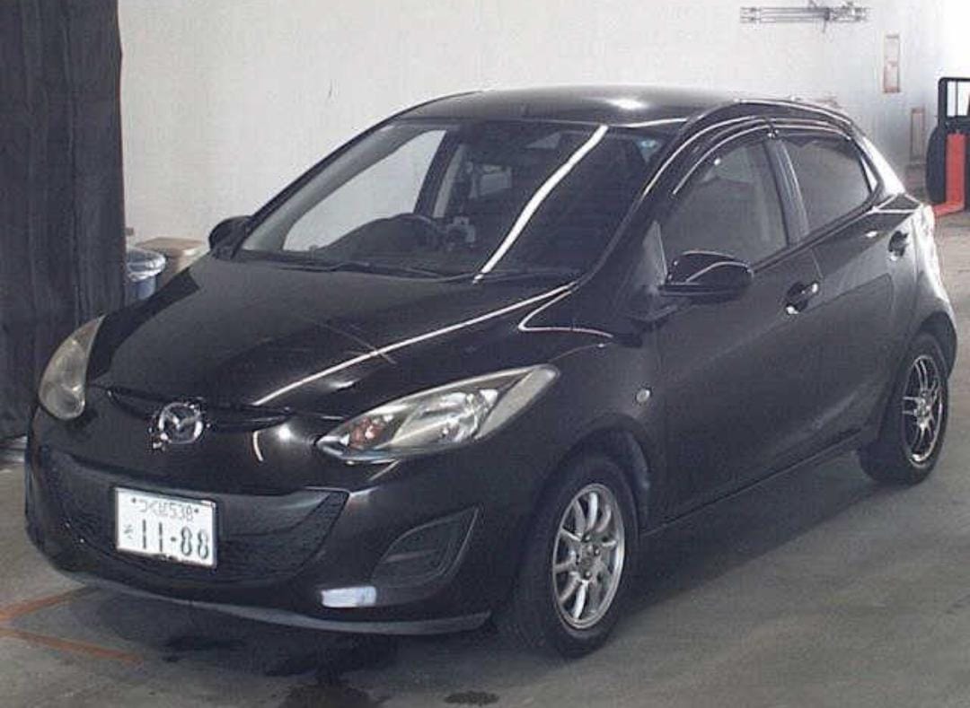 MAZDA DEMIO photo 2