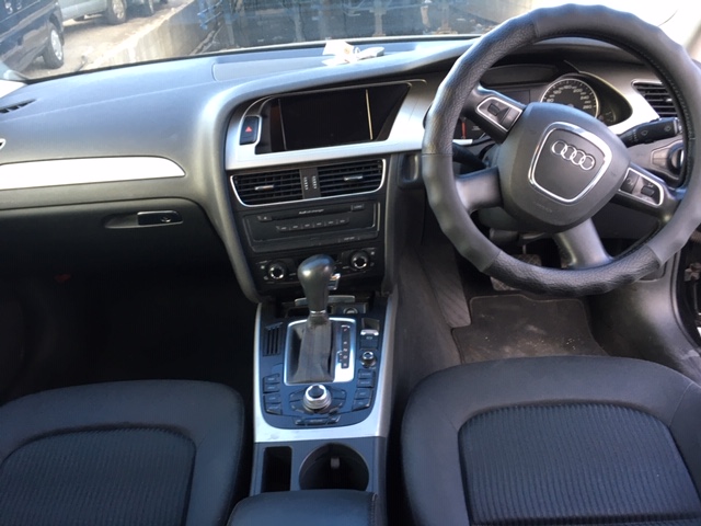 AUDI A4 photo 9