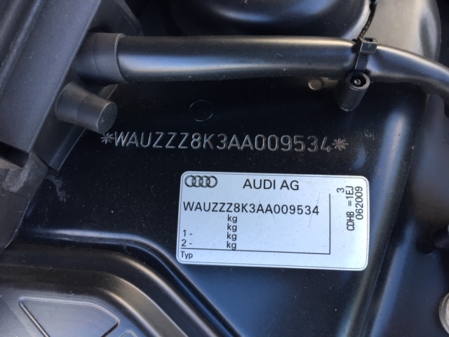 AUDI A4 photo 14