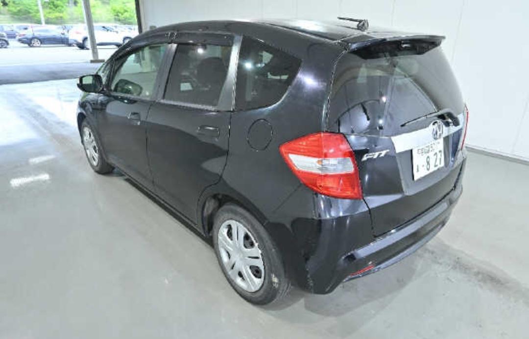 HONDA FIT photo 3