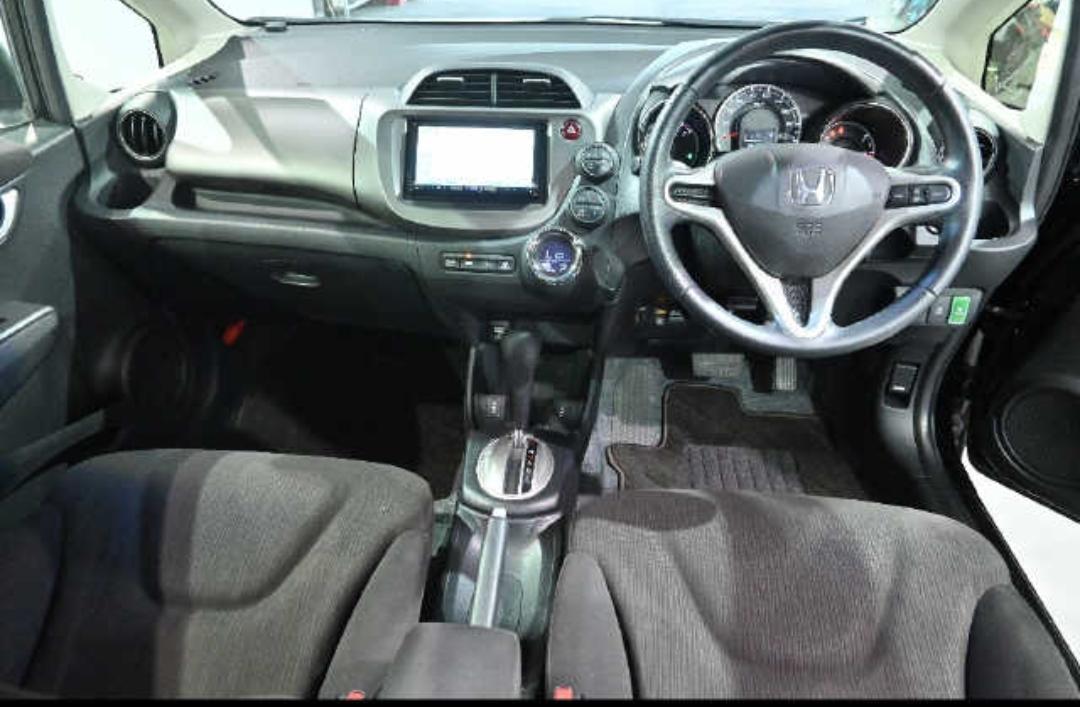 HONDA FIT photo 4
