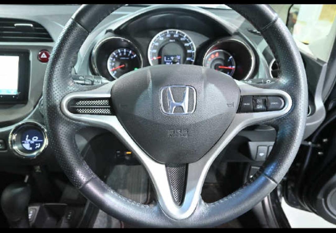 HONDA FIT photo 6