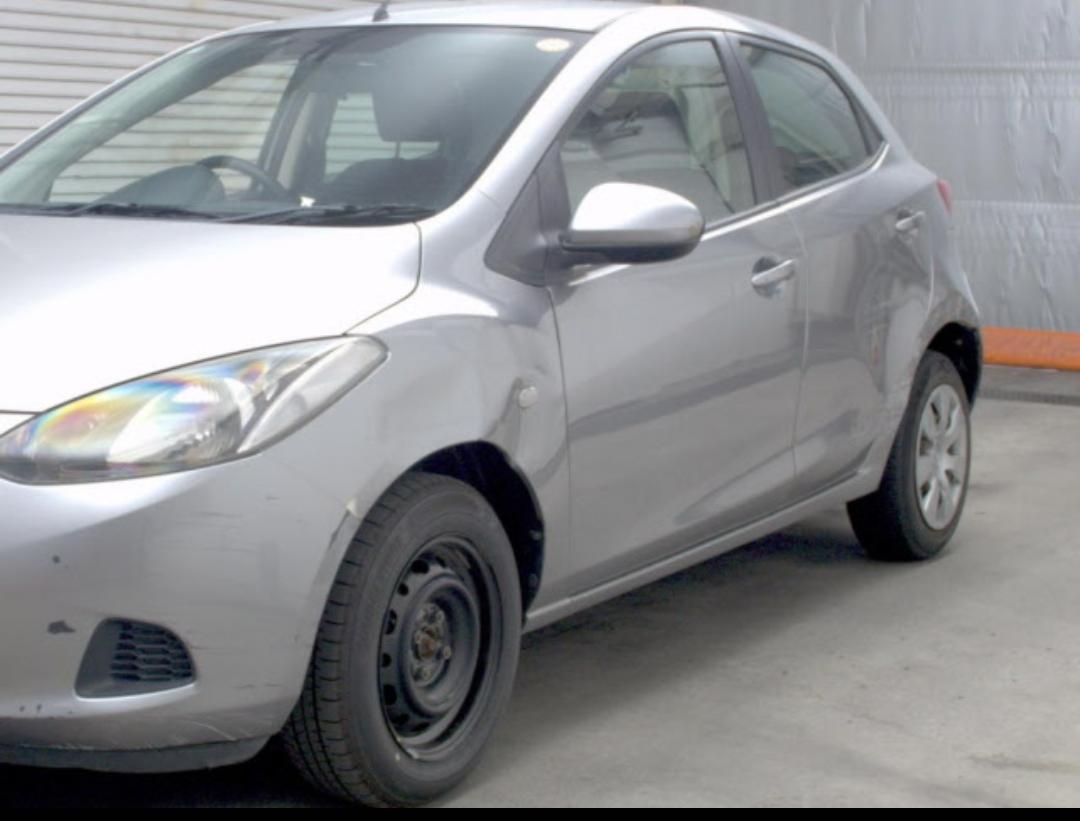 MAZDA DEMIO photo 3