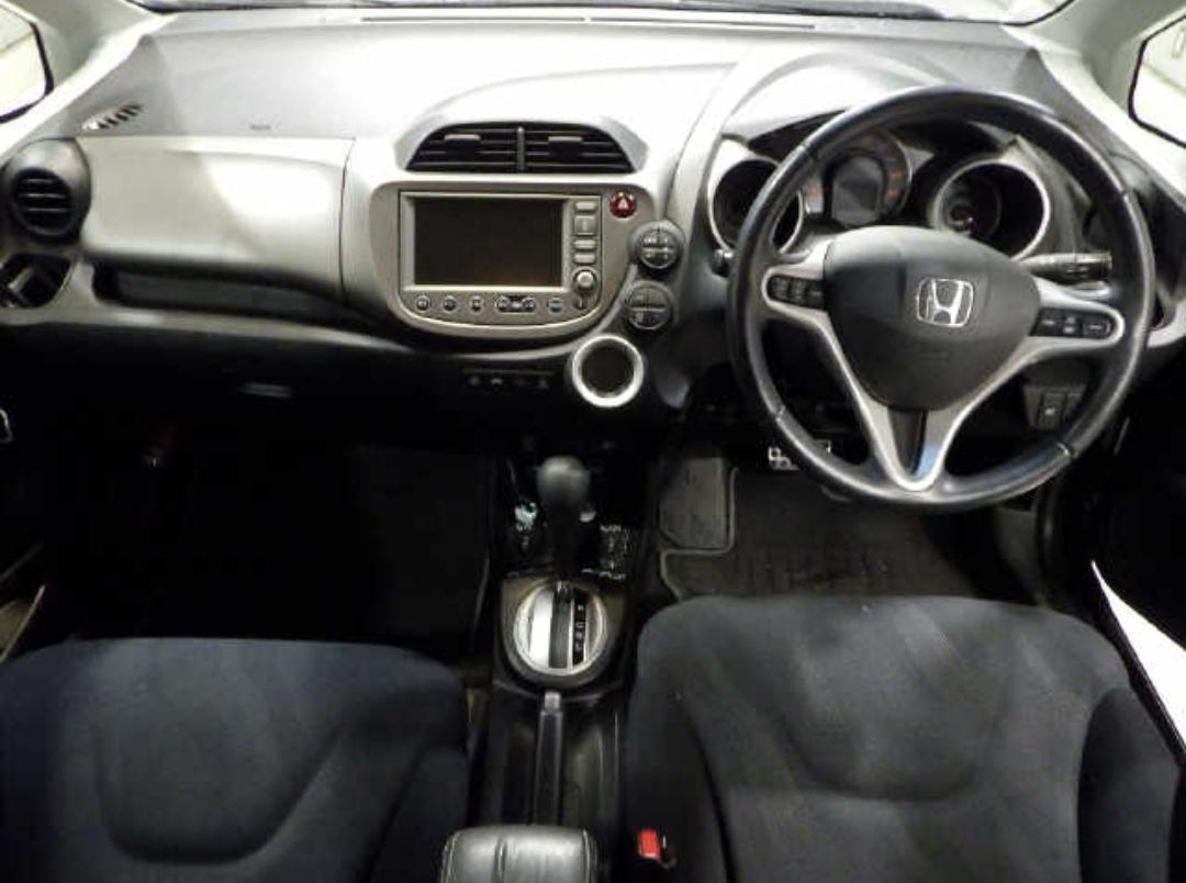 HONDA FIT photo 4