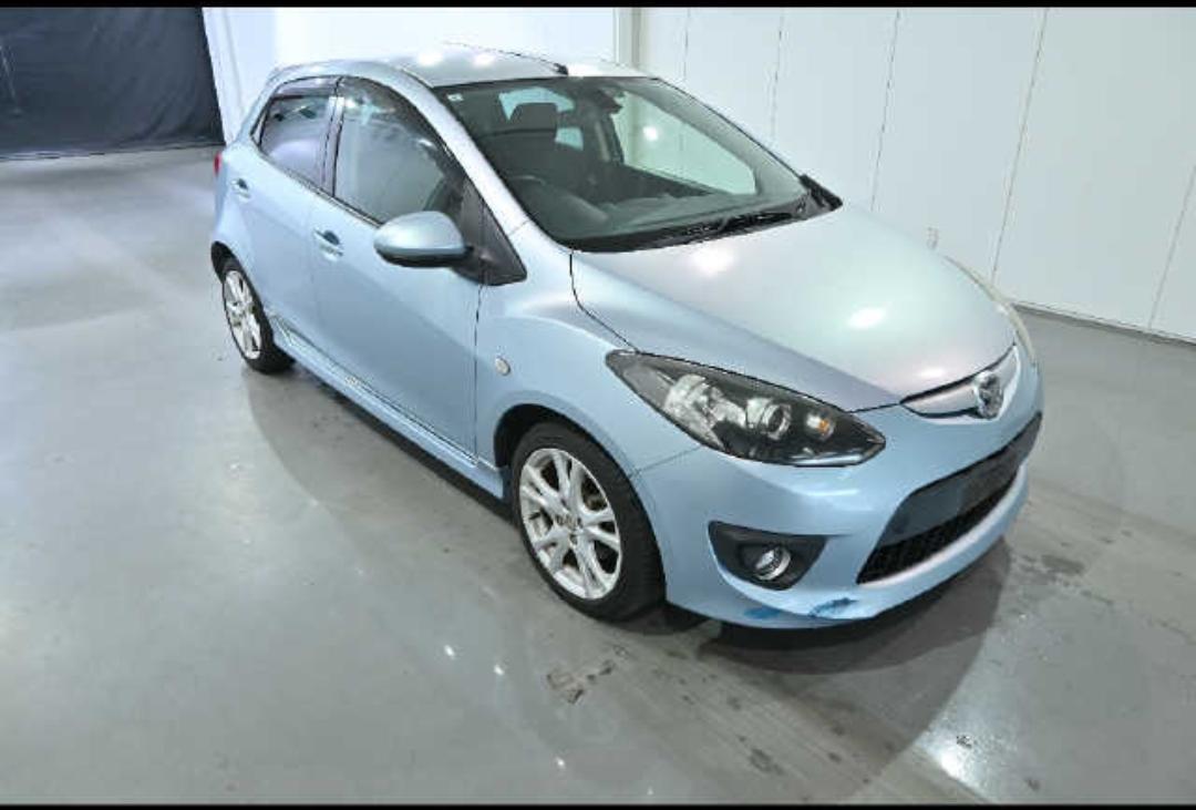 MAZDA DEMIO photo 5