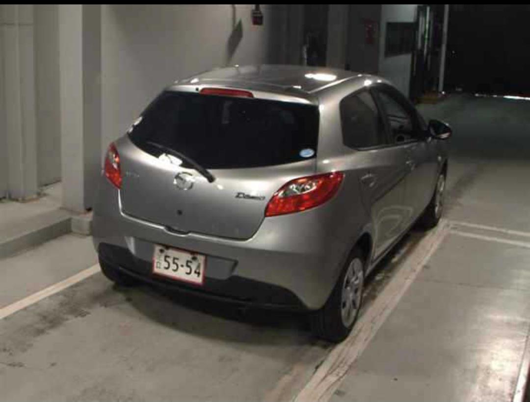 MAZDA DEMIO photo 3