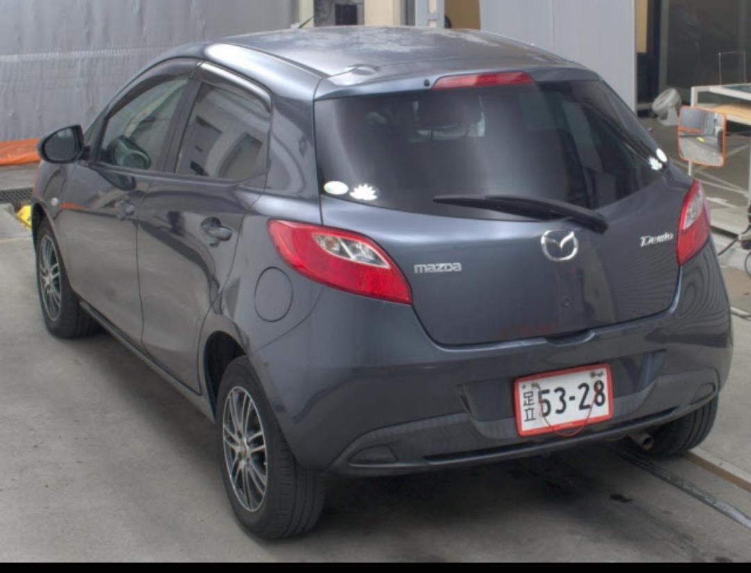 MAZDA DEMIO photo 2