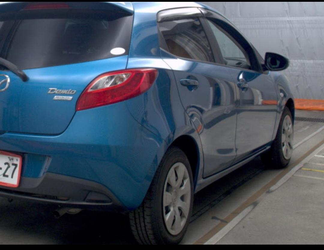 MAZDA DEMIO photo 3