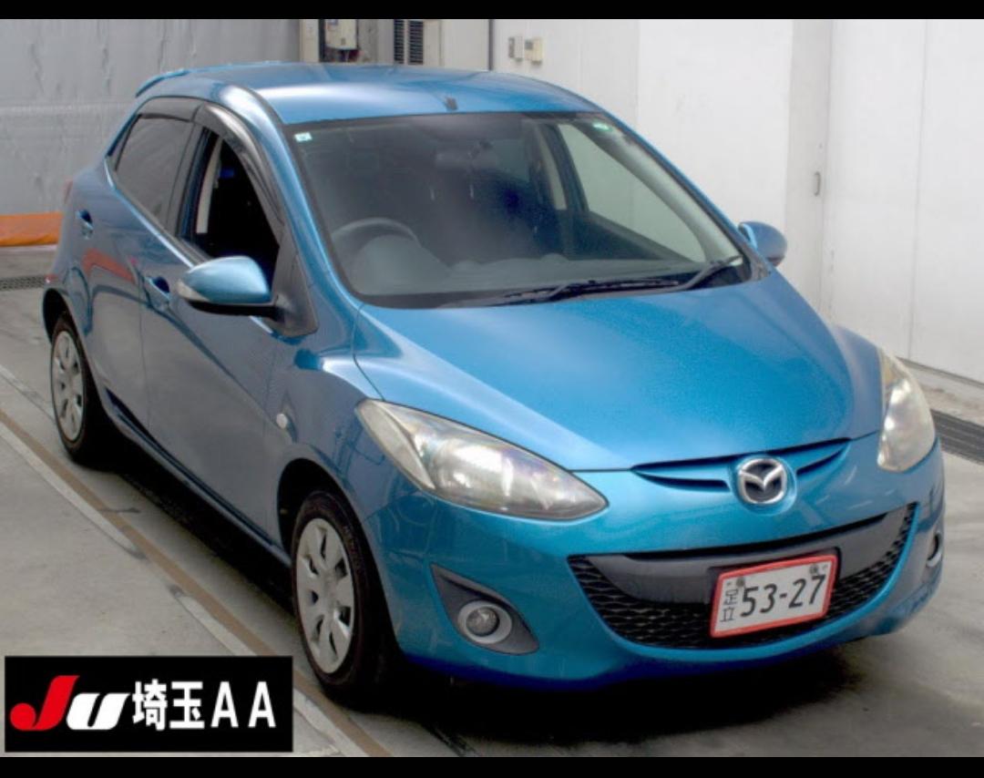 MAZDA DEMIO photo 4