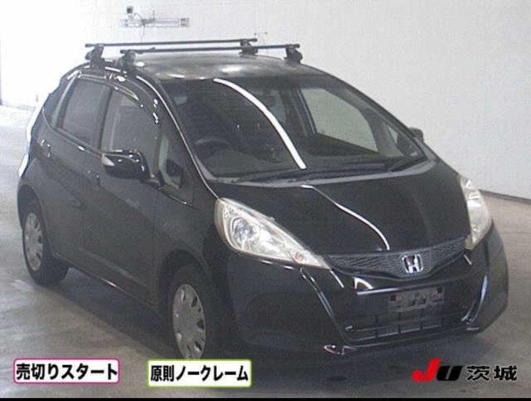 HONDA FIT photo 2