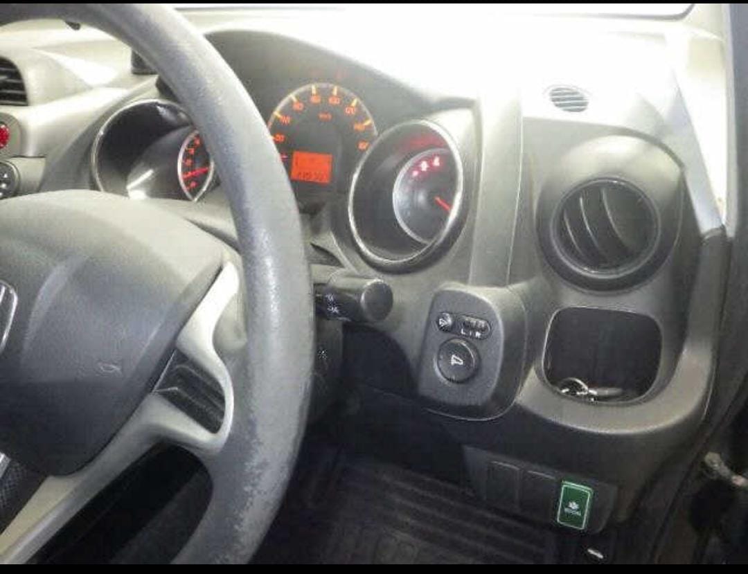 HONDA FIT photo 5