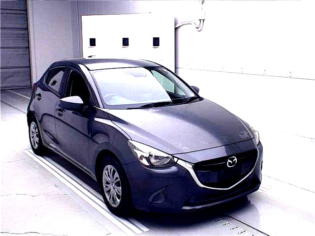 MAZDA DEMIO photo 2