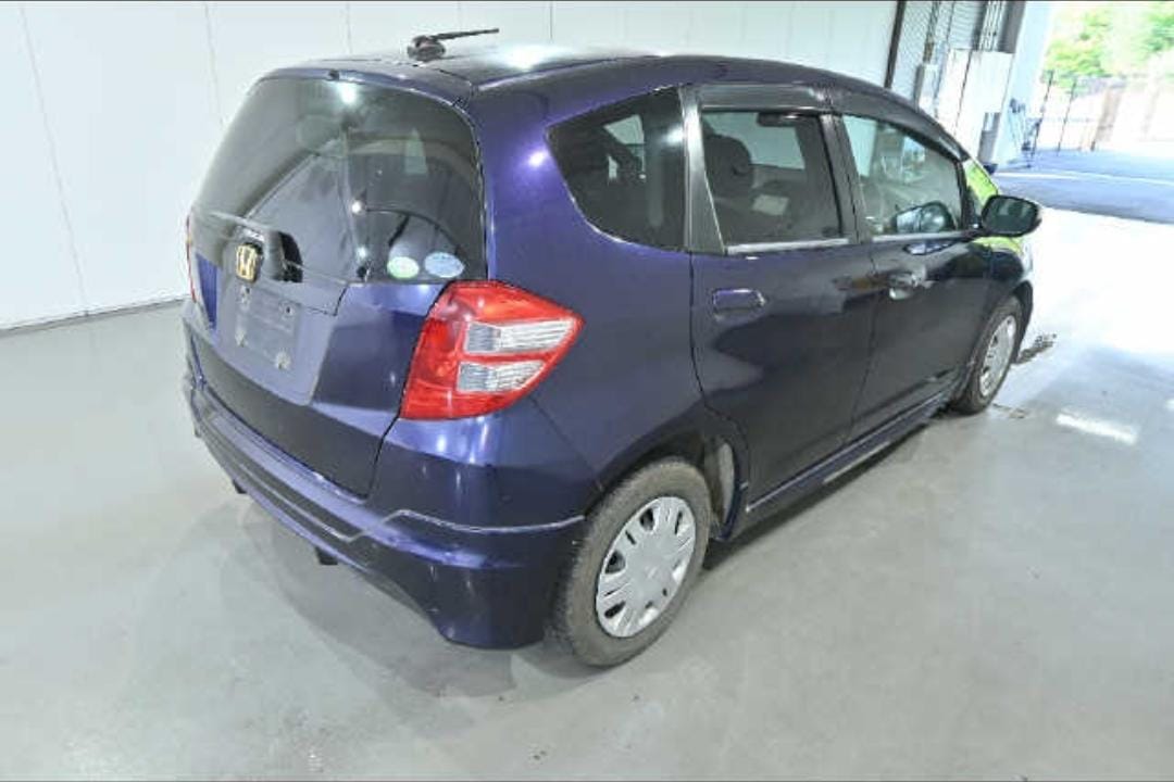 HONDA FIT photo 3