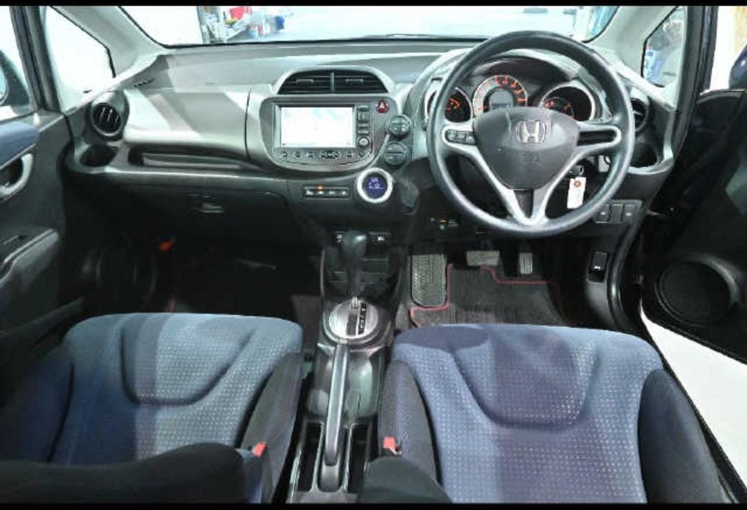 HONDA FIT photo 4