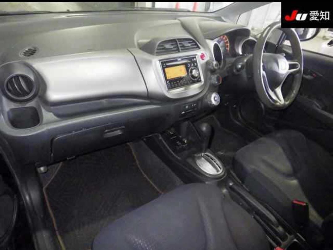 HONDA FIT photo 4