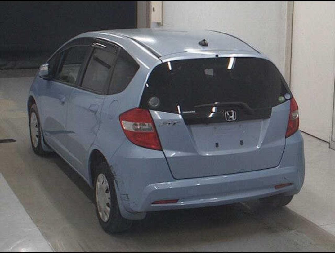 HONDA FIT photo 3
