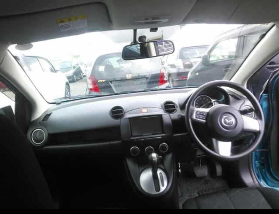 MAZDA DEMIO photo 7